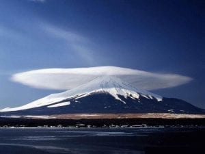 lenticular cloud