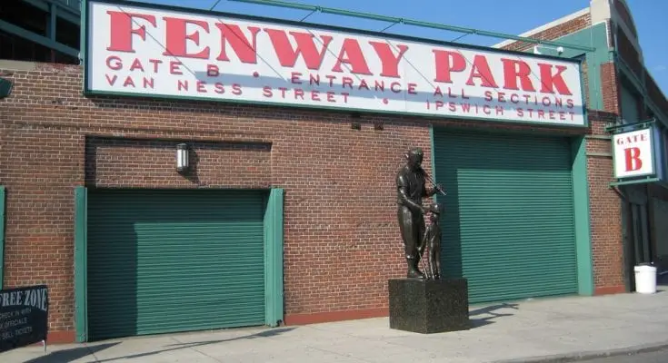 interesting facts about fenway park