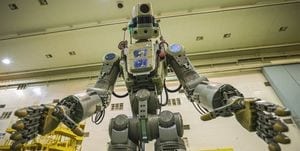 This Half-Humanoid Robot Is Going to the Moon