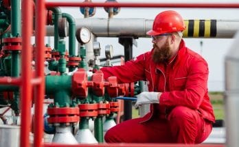 4 Effective Worker Safety Tips in the Oil and Gas Industry