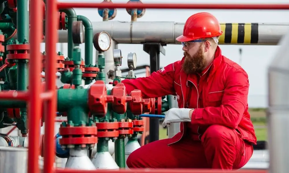 Safety jobs oil and gas industry
