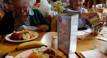 What Are the Early Warning Signs of Dementia?