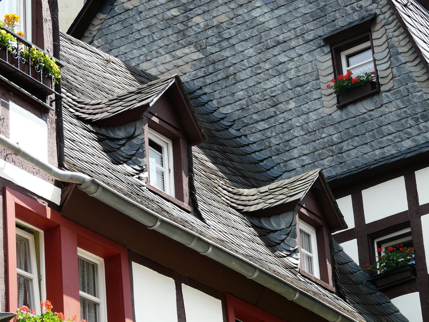 roofing contractor
