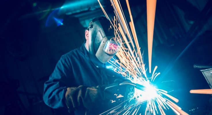 The Numerous Benefits of Becoming a Welder