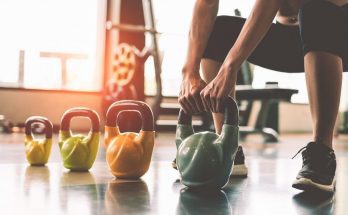 Tips on How To Lift Weights for Longevity