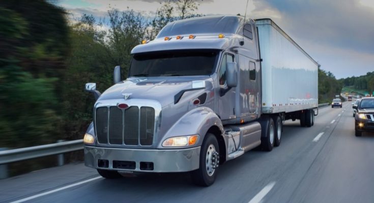 Safety Tips for Rookie Semitruck Drivers