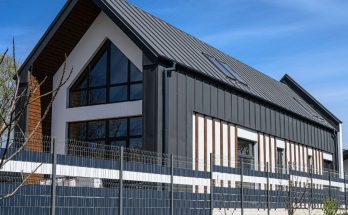 The Benefits of Using a Metal Building on a Venue Property