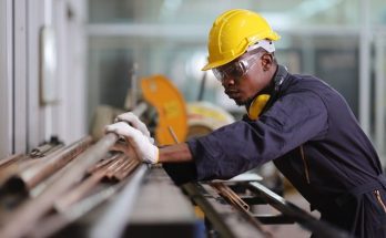 5 Best Glove Materials for Industrial Jobs