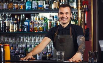 4 Tips for Becoming a Successful Bartender