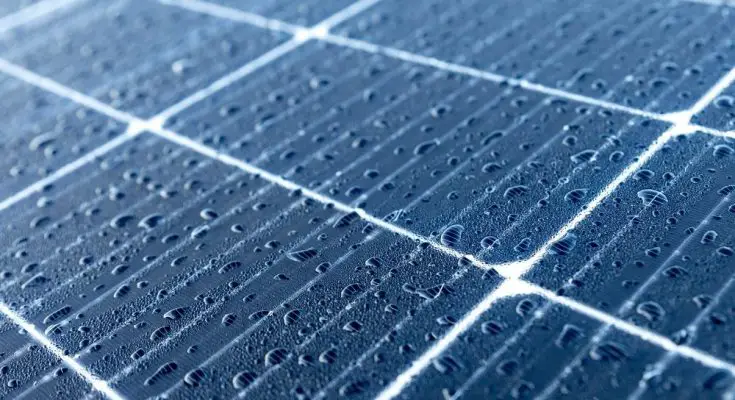 How Do Solar Panels Hold Up in Inclement Weather?