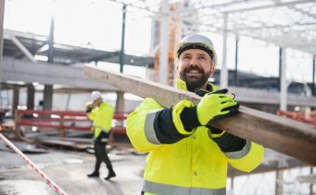 5 Important Safety Tips for Outdoor Workers
