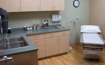 Top Benefits of a Height-Adjustable Exam Table