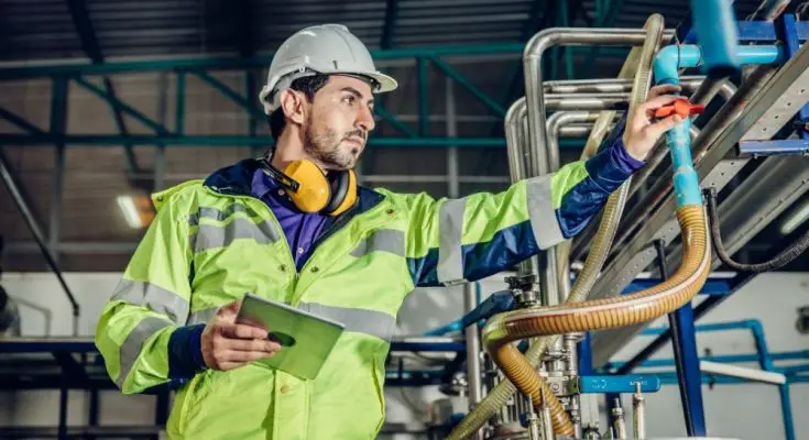 The Different Careers in the Oil and Gas Industry