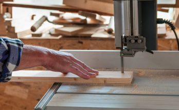 Things You Should Never Do With a Bandsaw