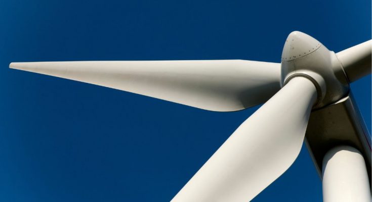 The Differences Between Onshore and Offshore Wind Energy