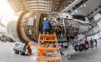 What Are the Different Types of Aircraft Mechanics?