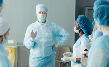 Right Isolation Gowns for Your Hospital