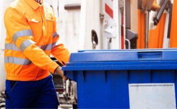 4 High-Visibility Clothing Options for Waste Management