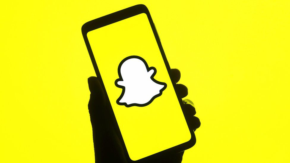 how to make group chats on snapchat