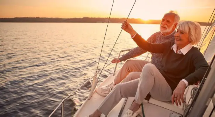 Why Warm Weather Is Better for Retired Seniors