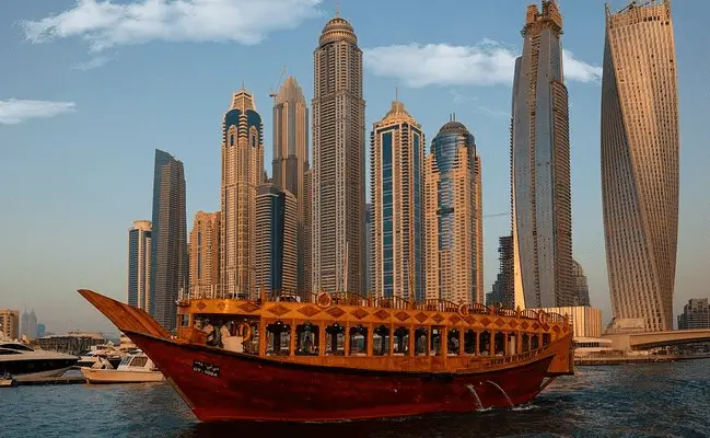 Dhow Cruise Marina vs. Yacht Tour