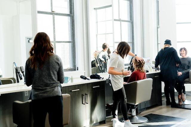 Ways Private Salons Are Standing Out to Clients in 2023