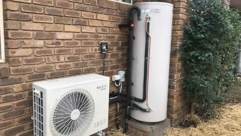 Sustainable Living in Canberra: The Advantages of Heat Pump Hot Water Systems