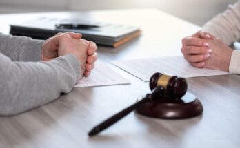 The Pros and Cons of Using Mediation in Divorce Proceedings