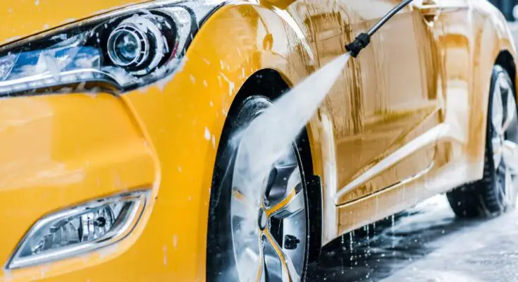 4 Tips for Hosting a Successful Car Wash Fundraiser