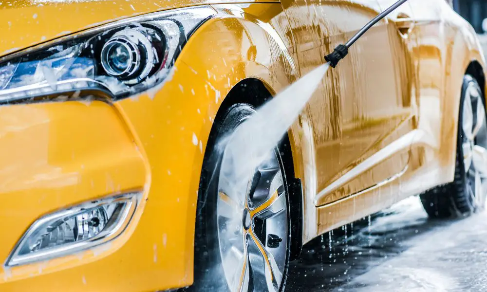 4 Tips for Hosting a Successful Car Wash Fundraiser