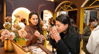 Seasonal Shopper Activations: Capturing Attention During Peak Shopping Times